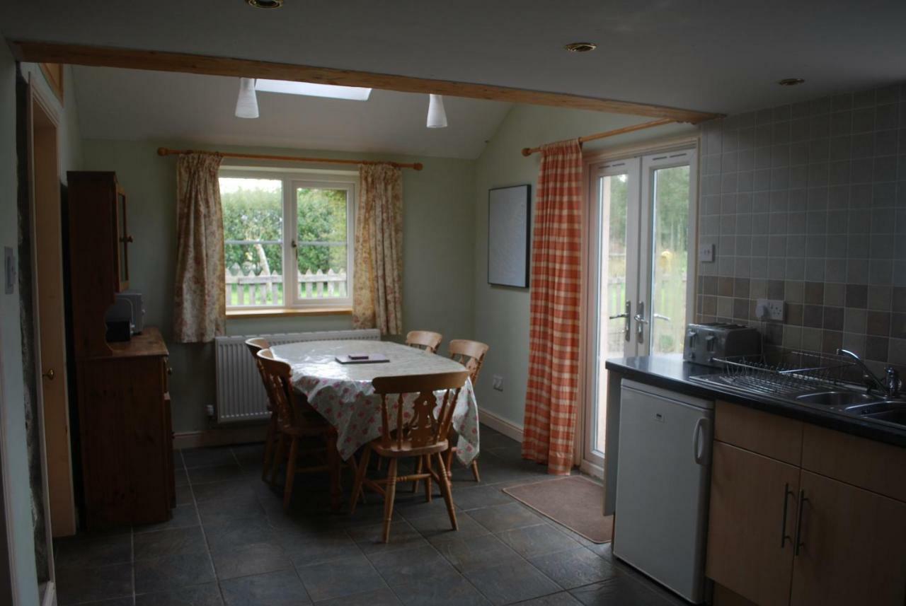 Ty Gylfinir Villa Llandegla Luaran gambar