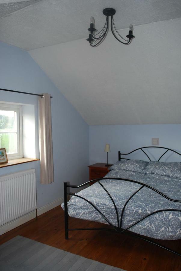 Ty Gylfinir Villa Llandegla Luaran gambar